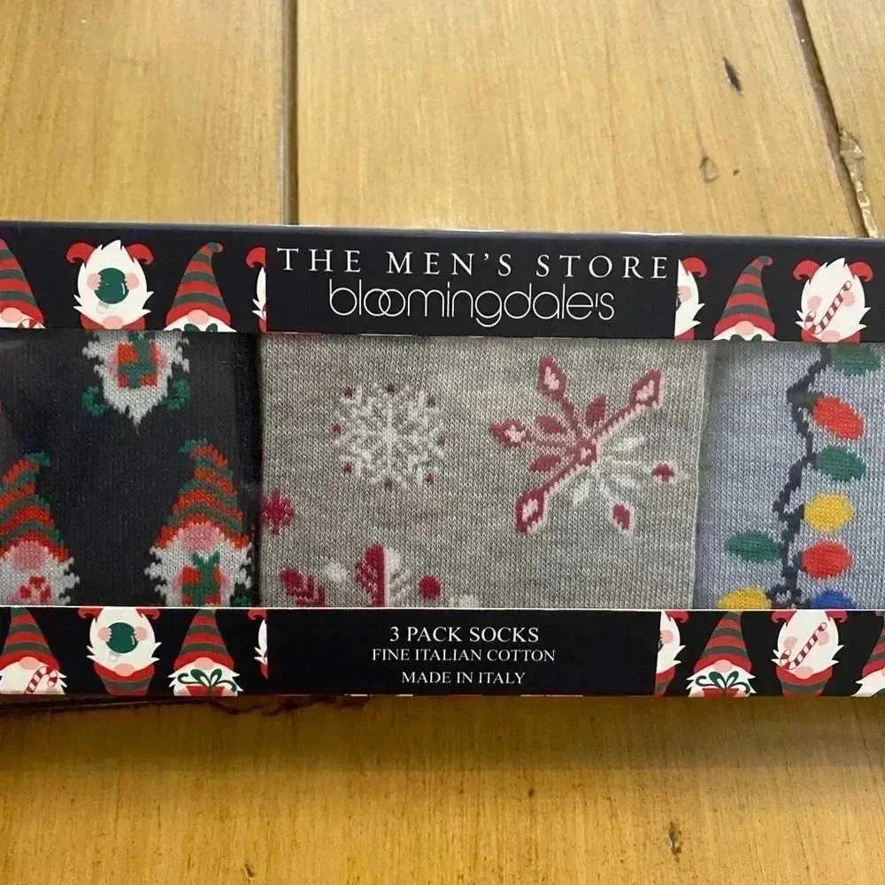 Bloomingdale’s Men’s Holiday Socks Gift Pack 3 socks included in box
